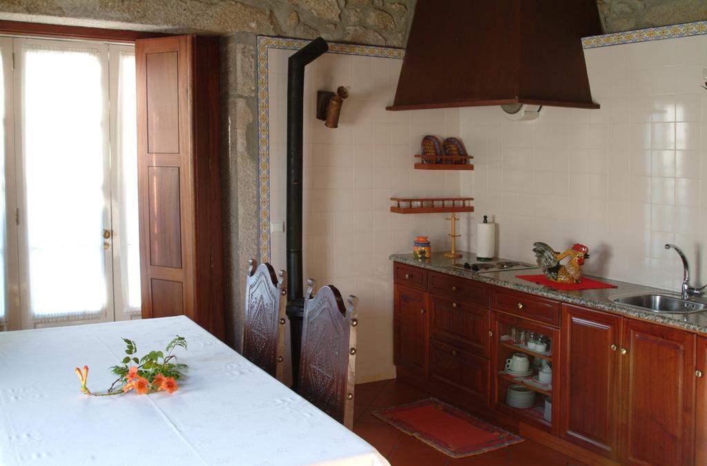Quinta Do Vale Do Monte Guest House Viana do Castelo Room photo